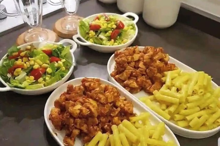 Dining 11 of 11