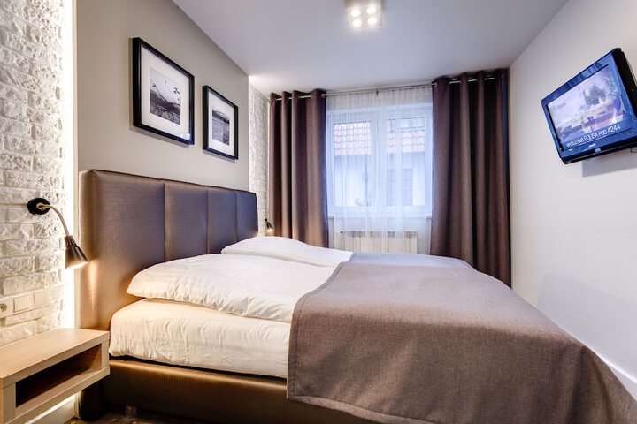 Room 34 of 69