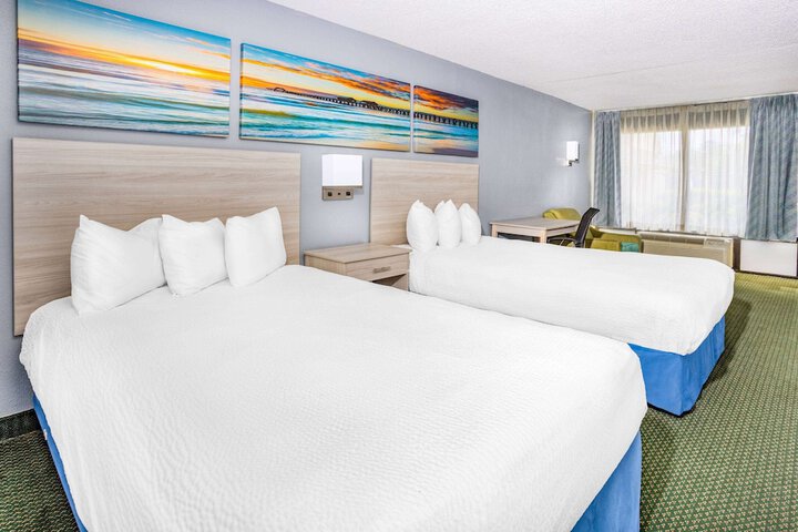 2 Double Beds (1 of 12)