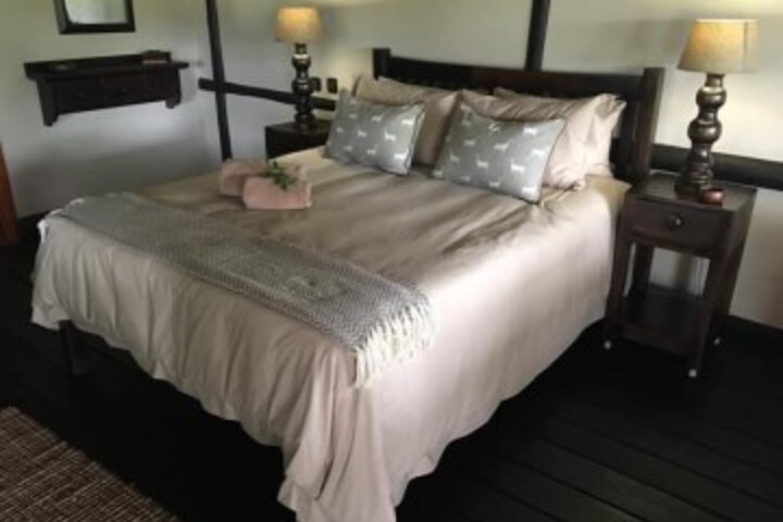 Room 9 of 35