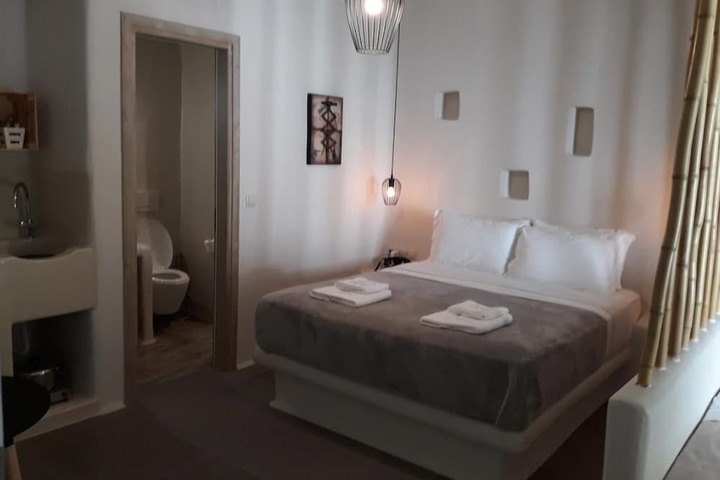 Room 3 of 46