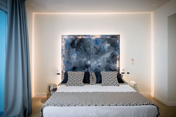 Room 19 of 51