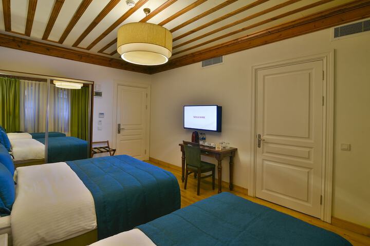 Room 22 of 50