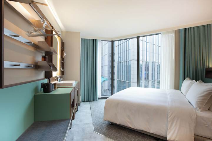 Room 14 of 59