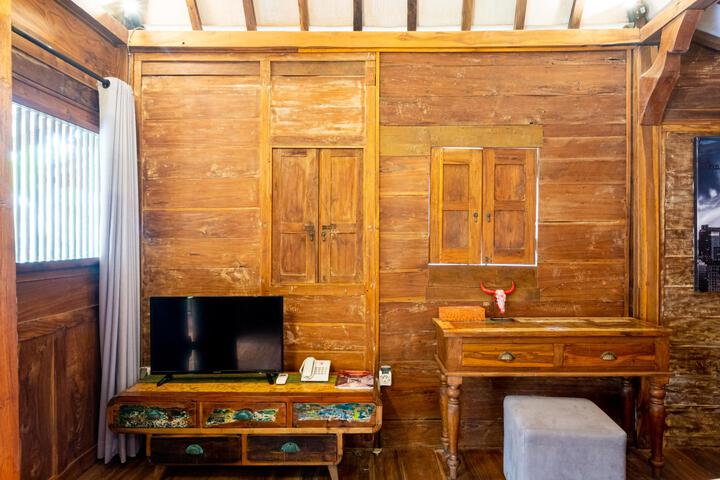 Room 7 of 25
