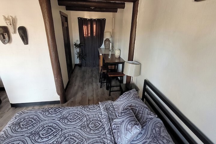 Room 10 of 66