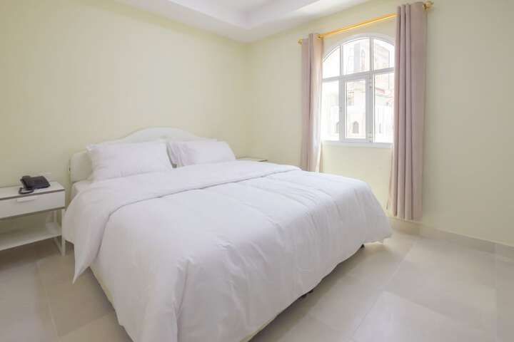 Room 16 of 36