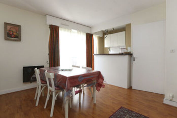 Room 42 of 50