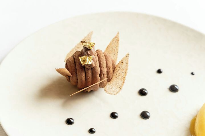 Dining 95 of 147