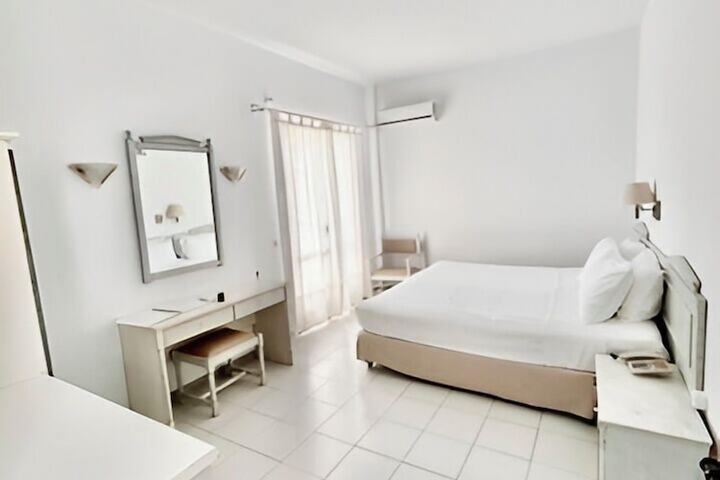 Room 10 of 52