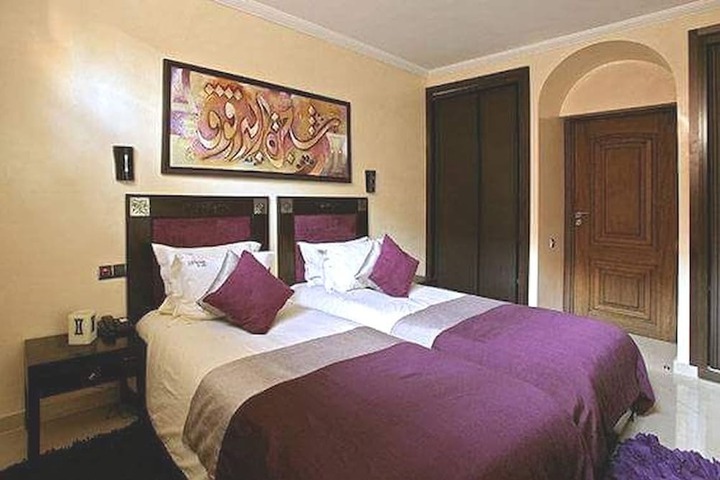 Room 5 of 33