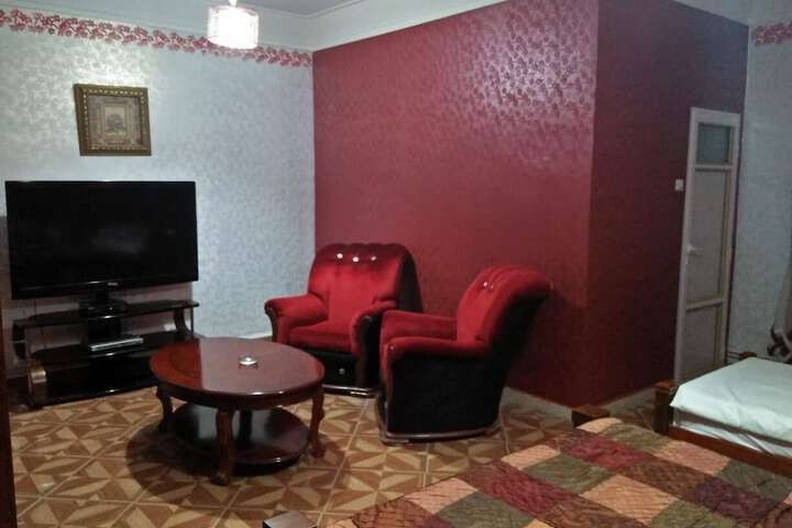 Room 35 of 62