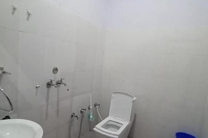 Room 51 of 70