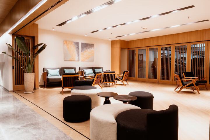 Hotel Lobby