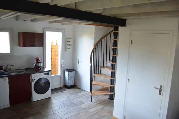 Room 4 of 20