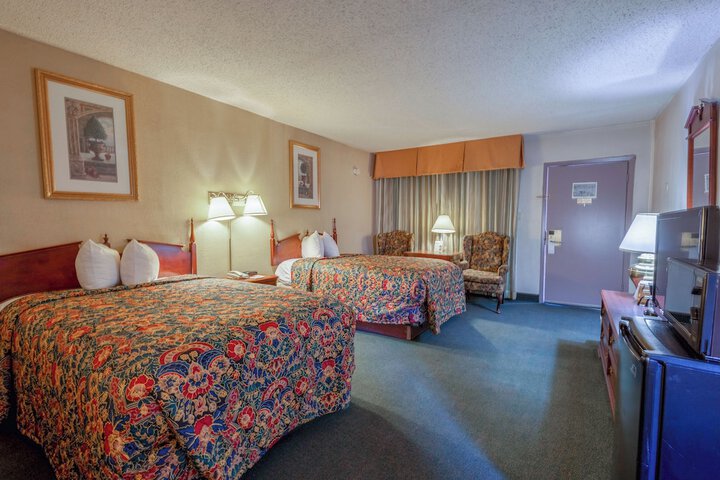Room 10 of 68