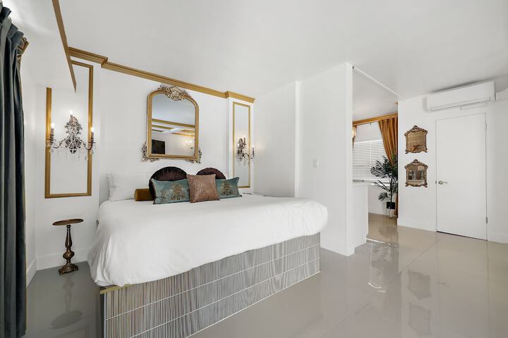 Room 15 of 151