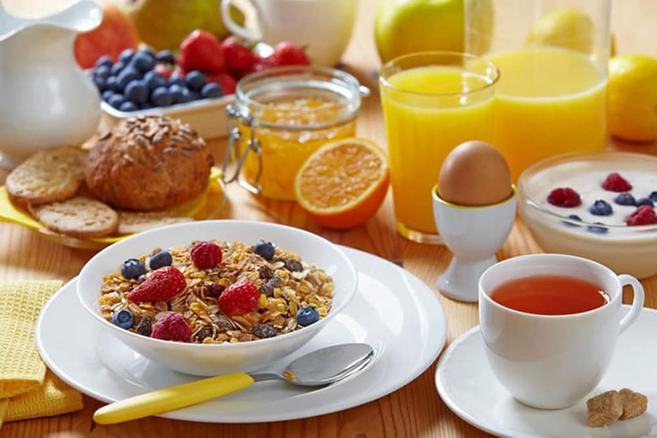 Breakfast/Coffee Service 35 of 44