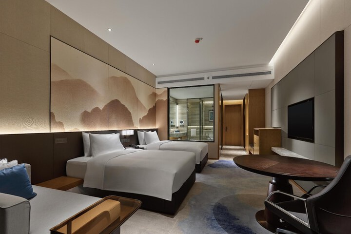 Room 16 of 58