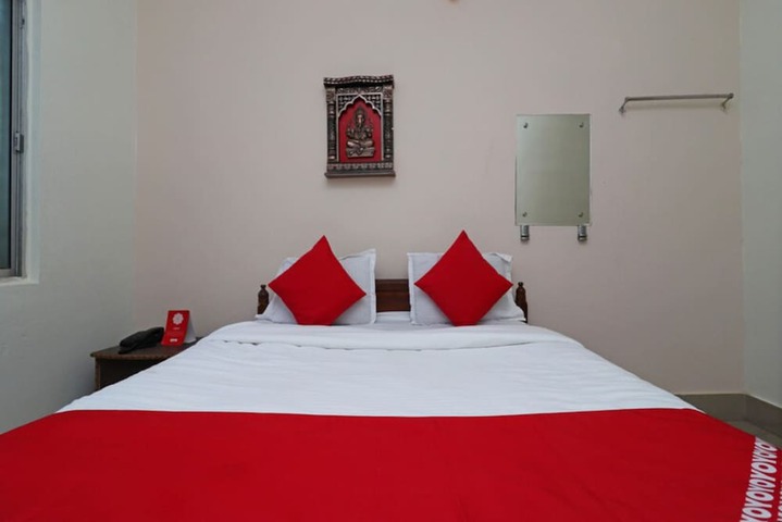 Room 10 of 25