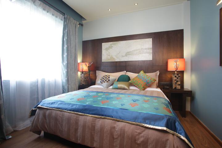 Room 15 of 36