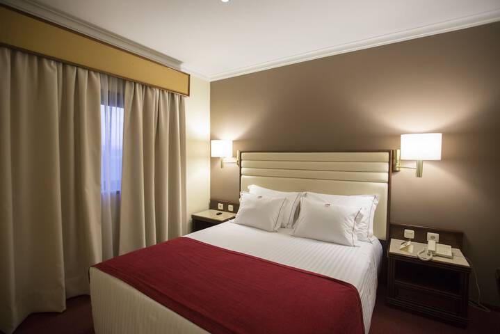 Room 5 of 65
