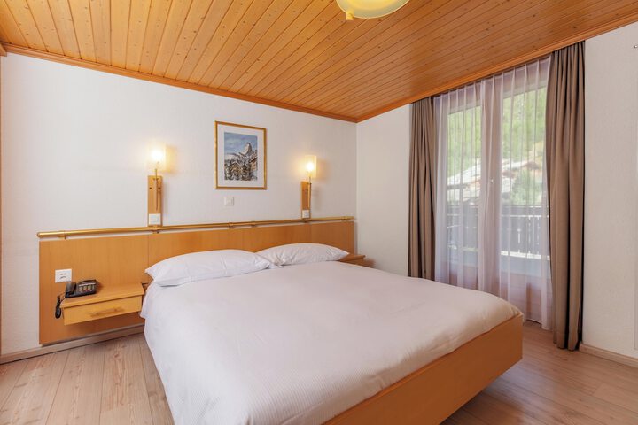 Room 25 of 111
