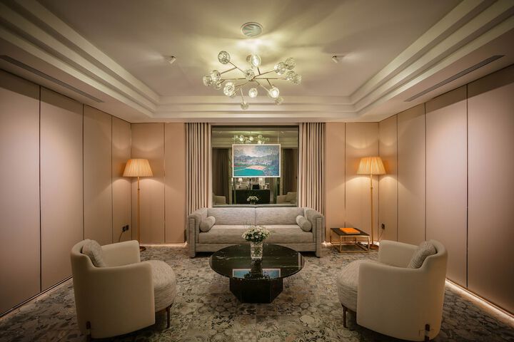 Hotel Interior 5 of 91