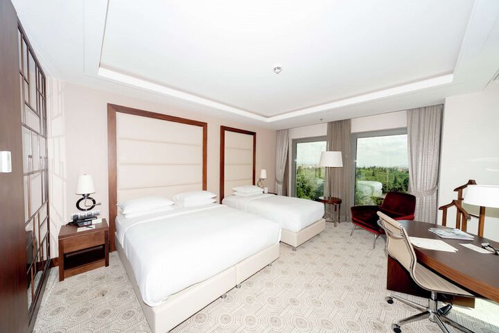 Room 10 of 64