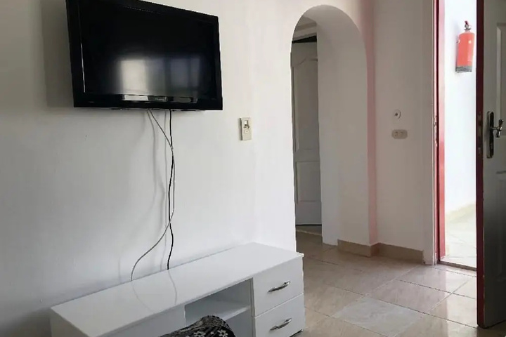 Room 3 of 18