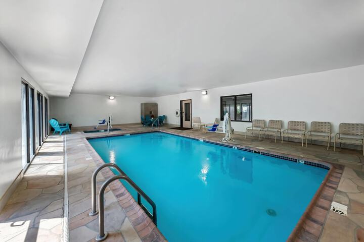 Pool 67 of 106