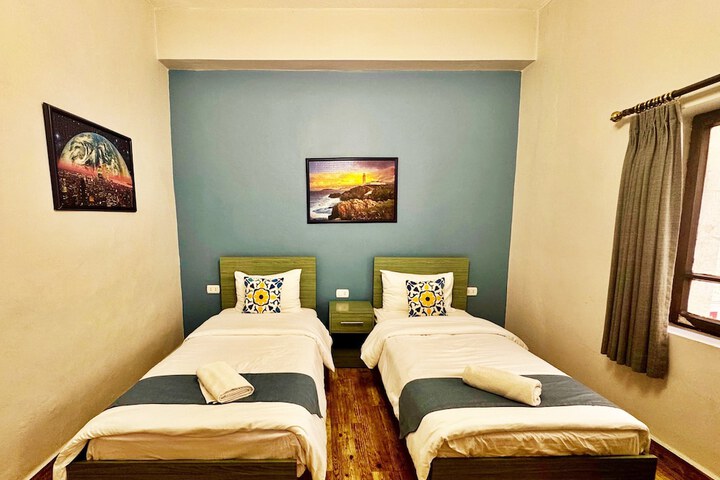 Room 67 of 114