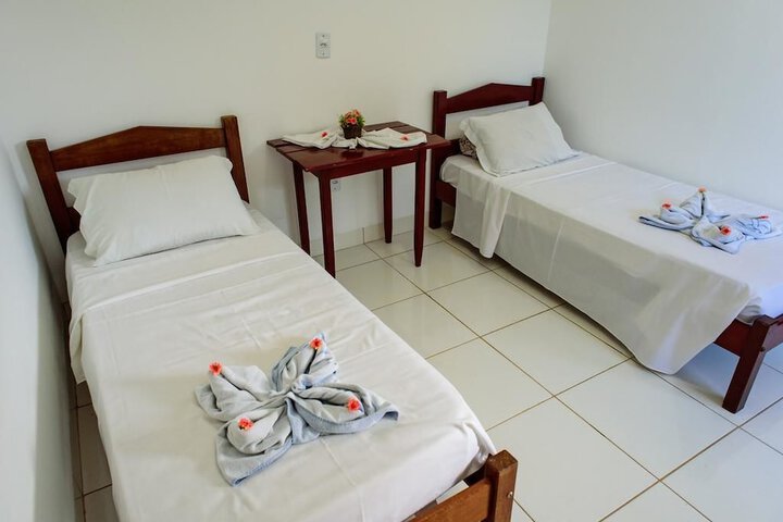 Room 12 of 27