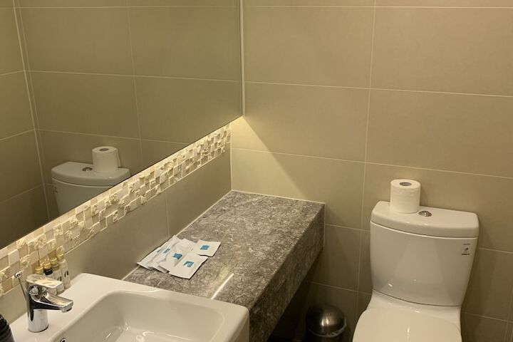 Room 87 of 120