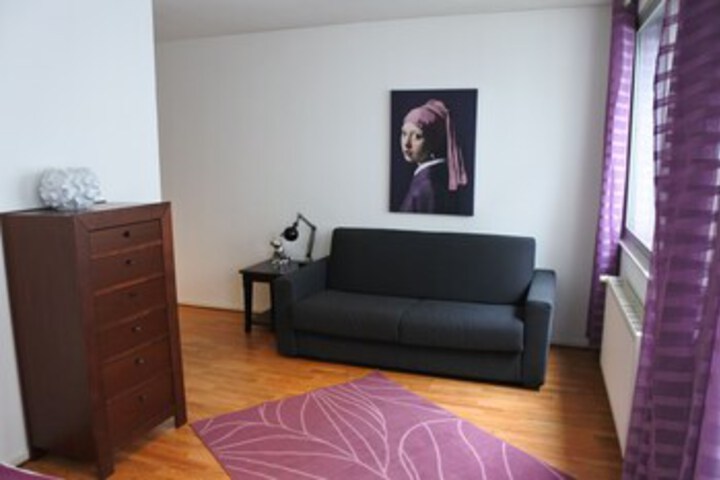 Room 7 of 38
