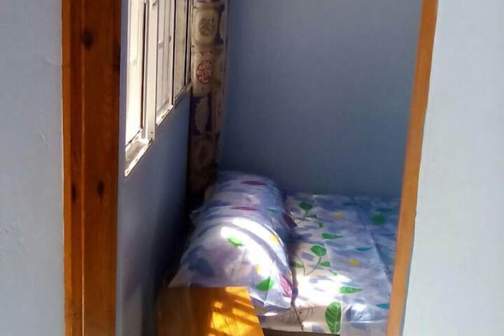 Room 11 of 39