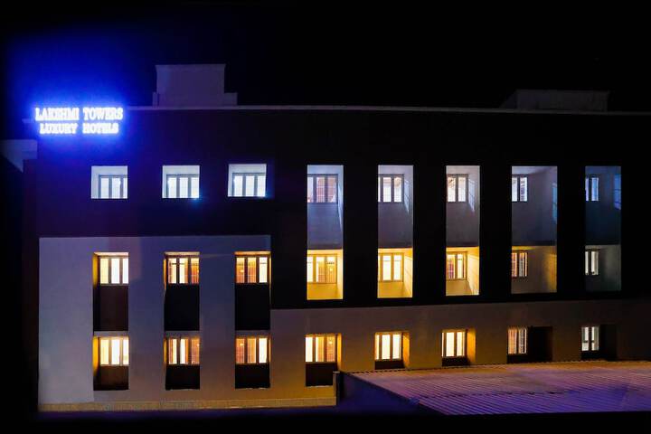 Hotel Lakshmi Towers
