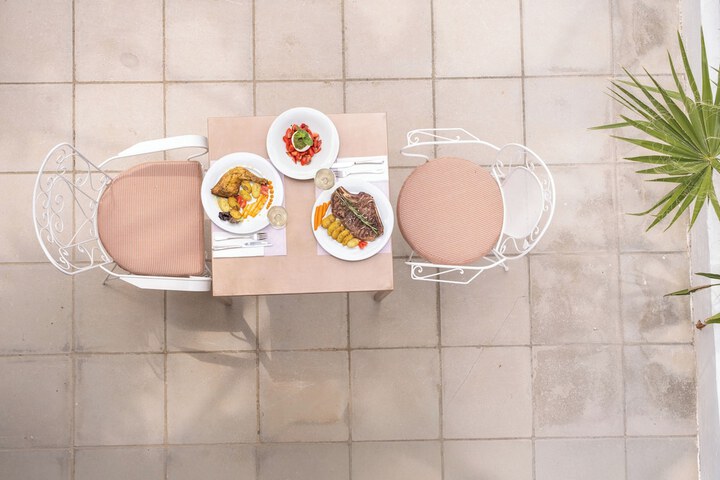 Dining 43 of 62