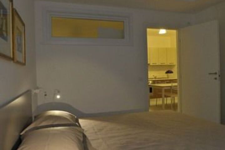 Room 62 of 102