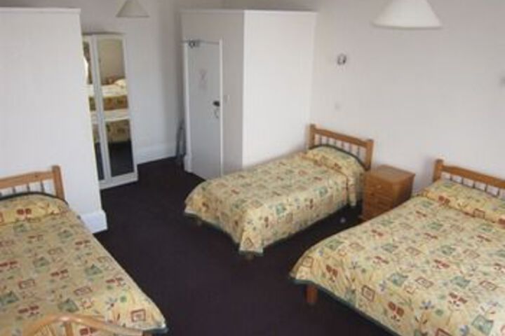 Room 7 of 24