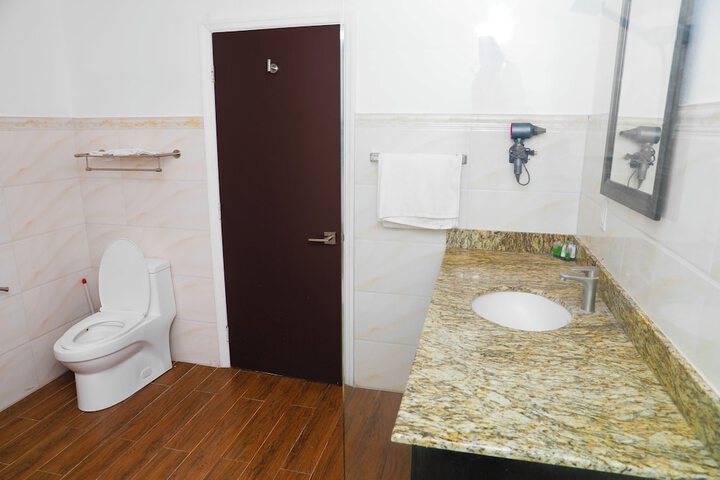 Room 18 of 23