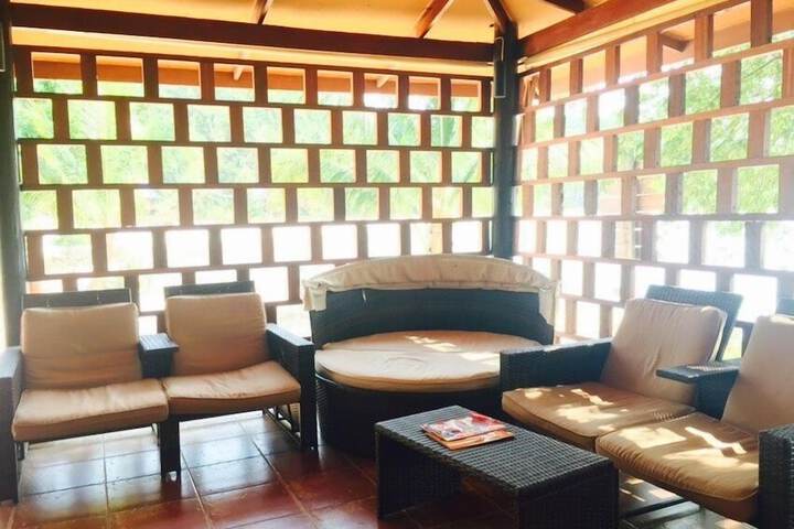 Guest Lobby