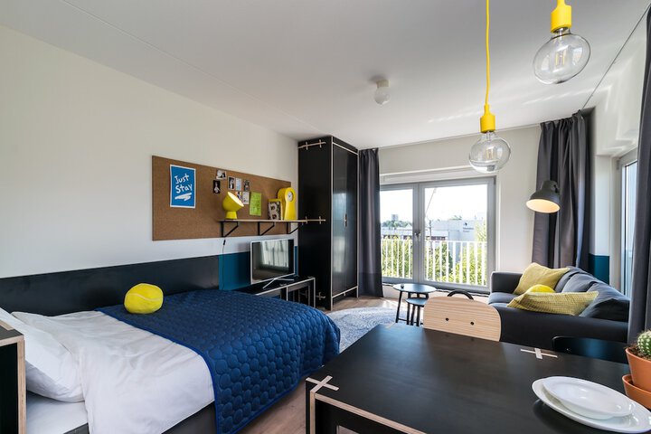 Room 2 of 29