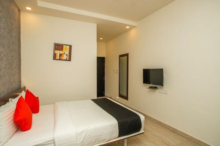 Room 5 of 27