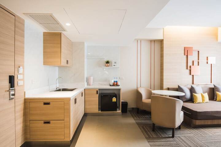 Room 13 of 52