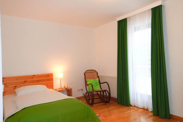 Room 10 of 51