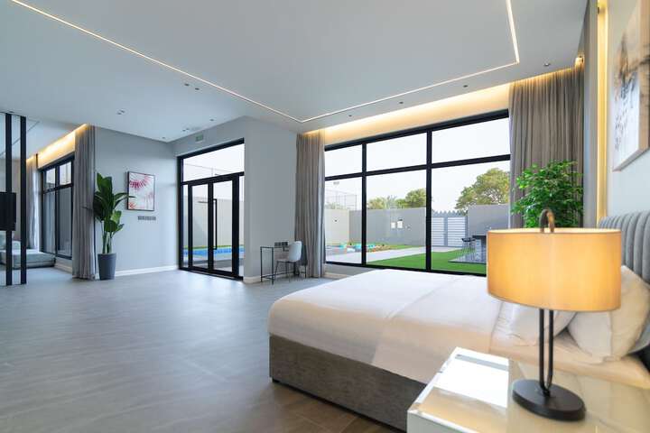 Room 2 of 30