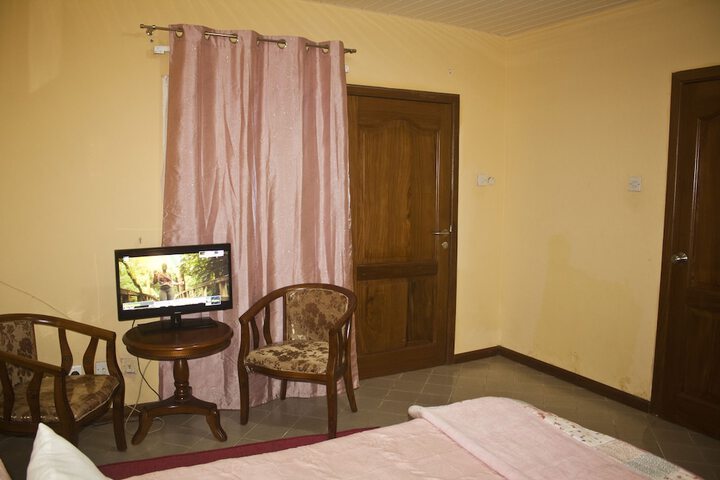 Room 18 of 66