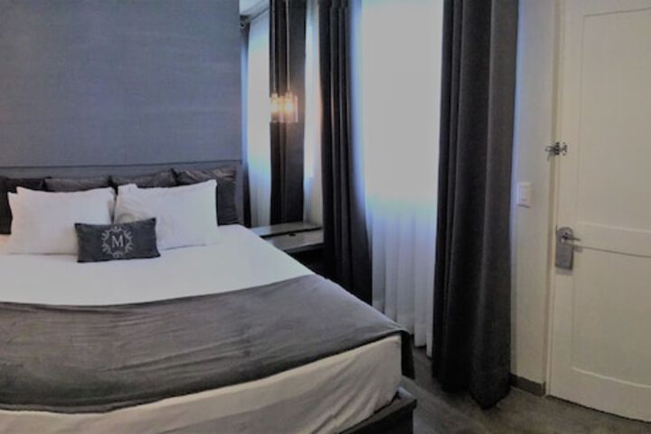 Hotel 3 of 25