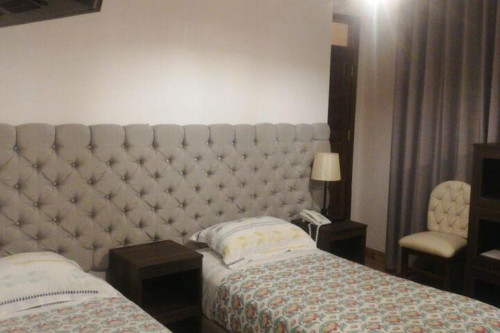 Room 42 of 44